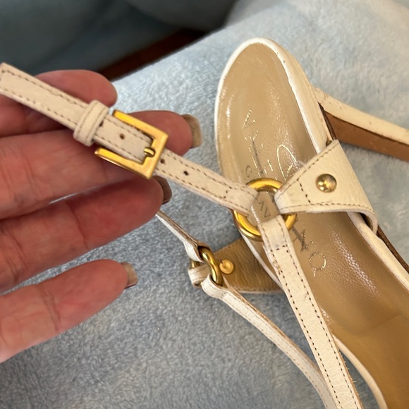 Valentino Garavani Cream and Black Sandals - Picture 7 of 7